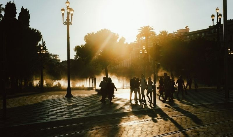 CBD ET CANICULE : GARDER SON CALME QUAND IL FAIT TROP CHAUD