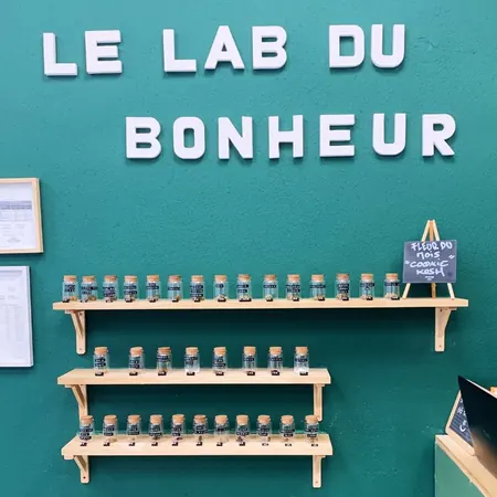 Bocaux de fleurs à la boutique de Nantes